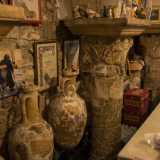 ...� infatti normalmente possibile scorgere i resti di un tempio secolare...